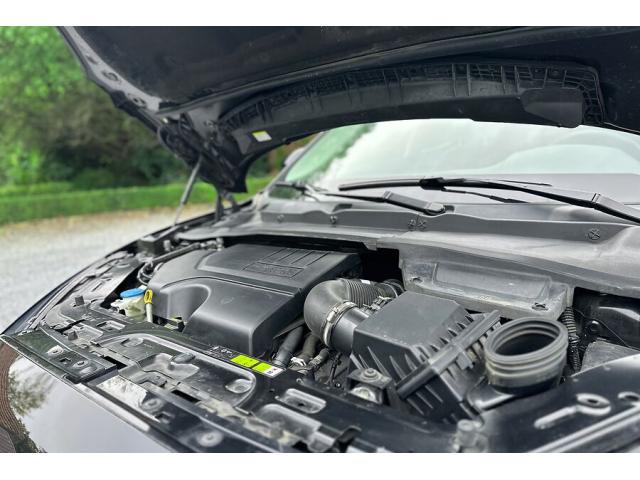 Photo Jaguar E-Pace 2.0S P200 AWD Automaat - 09 2019 image 4/6