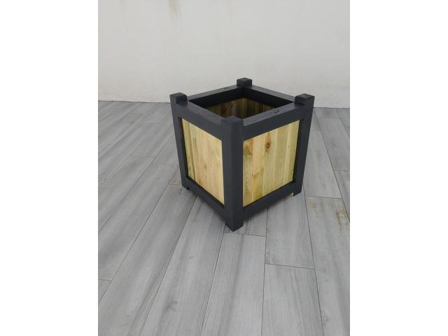 Photo Jardiniere bac en bois lasuré et peint image 4/4