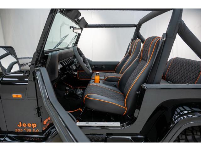 Photo Jeep Wrangler RestoMod '90 CH42866 image 4/6