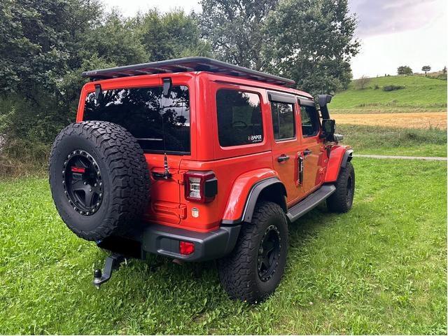 Photo Jeep Wrangler Unlimited 2.0 l T 272 ch 4x4 BVA8 Overland image 4/5