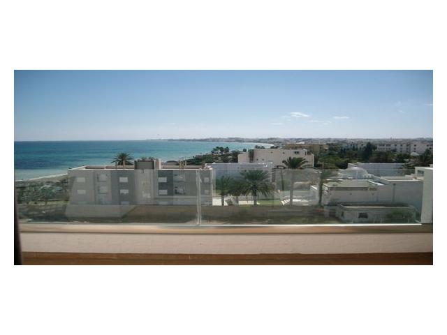 Photo joli appartement avec terrasse vue mer image 4/5
