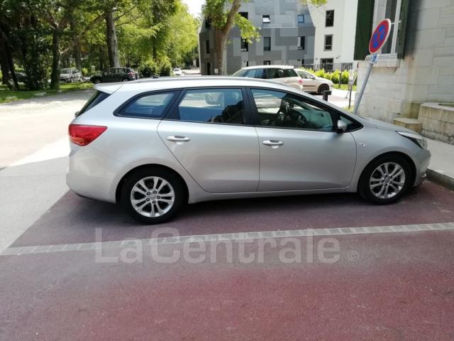 Photo KIA Ceed SW II 1.6 CRDI 110 STYLE image 4/6