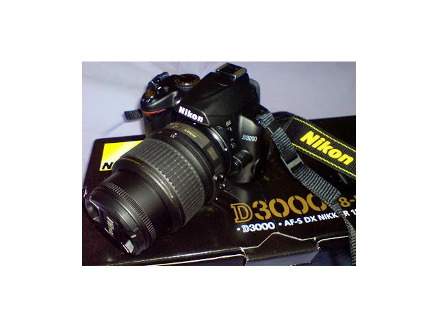 Photo KIT APPAREIL PHOTO NIKON D3000 + objectif 18-55 II + carte mémoire ScanDisk SDHC de 4 GB image 4/4