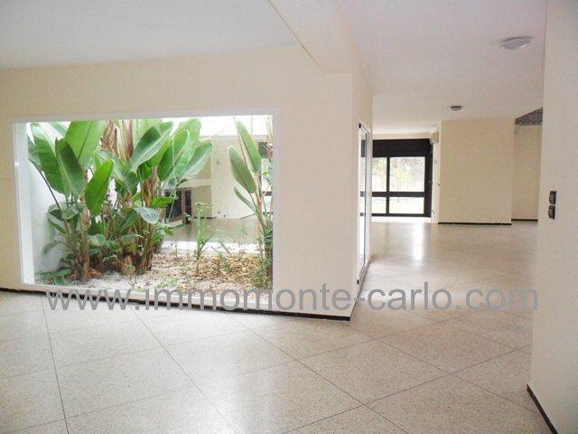 Photo Location villa avec piscine au quartier Souissi RABAT image 4/5