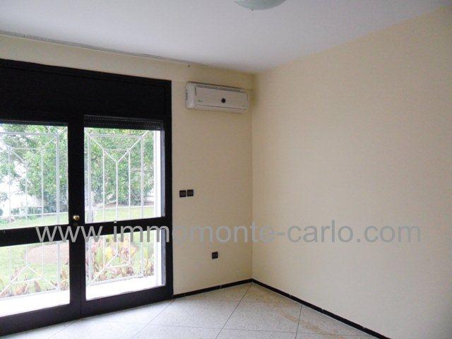 Photo Location villa avec piscine au quartier Souissi RABAT image 4/6