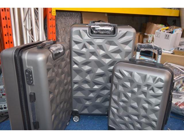 Photo lot de 3 valises, grande, moyenne et cabine image 4/6