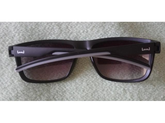 Photo Lunette de soleil image 4/6