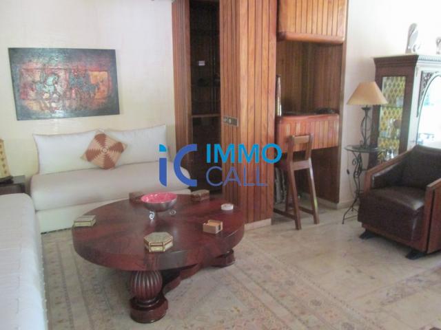 Photo Luxueuse villa de 2100m² à vendre située à Souissi image 4/6