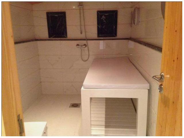 Photo Magasin de 140m2 Rouche noir image 4/5