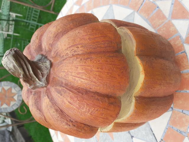 Photo Magnifique citrouille d'Halloween en poly résine image 4/6