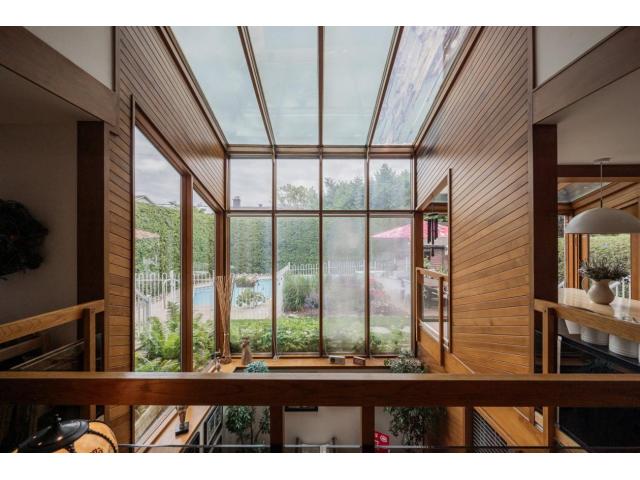 Photo Magnifique propriété au design architectural exclusif à Brossard (Quebec) image 4/6