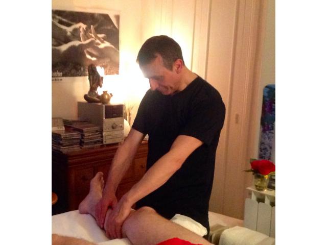 Photo Massage mixte du californien, suédois , sportif de 1H30 image 4/5