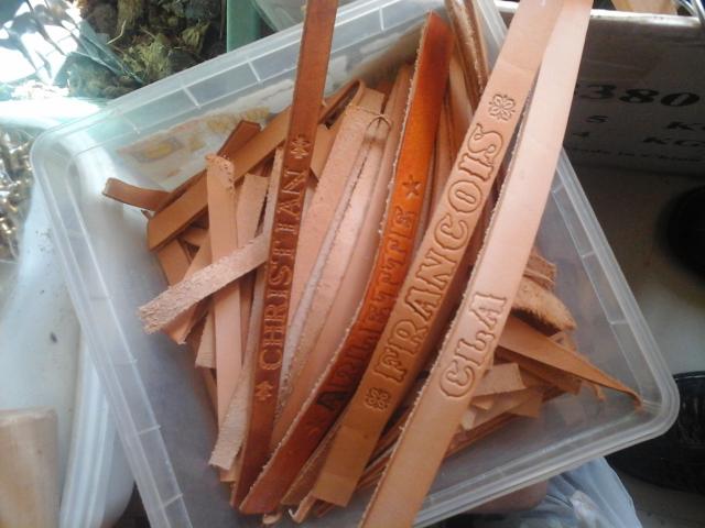 Photo materiel : bracelets cuir , tatouage , four ceramique image 4/6
