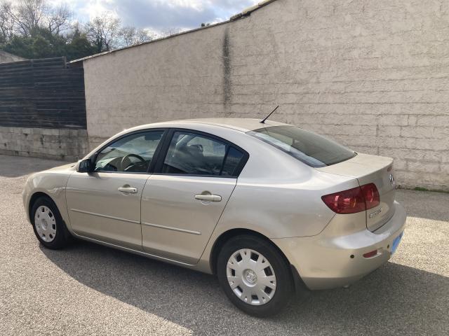 Photo MAZDA 3 1.6 MZ-CD 110CV ACTIVE BERLINE 4 portes image 4/6