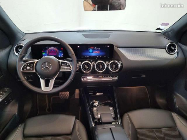 Photo Mercedes 250 gla 250 rechargeable hybride a saisir pour 35000€ image 4/6