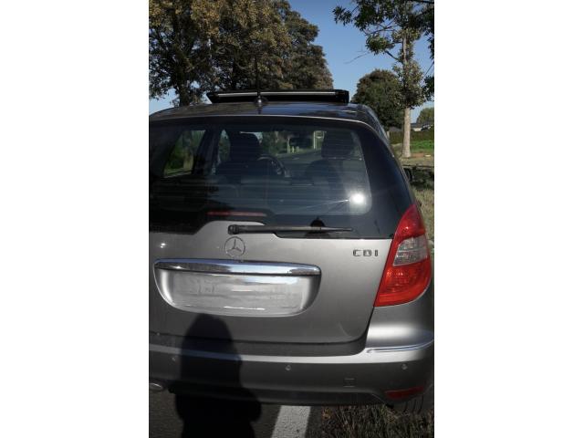 Photo Mercedes A180 boîte automatique image 4/6