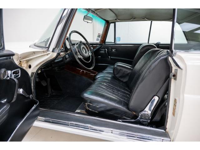 Photo Mercedes-Benz 280 SE '68 CH00164 image 4/6