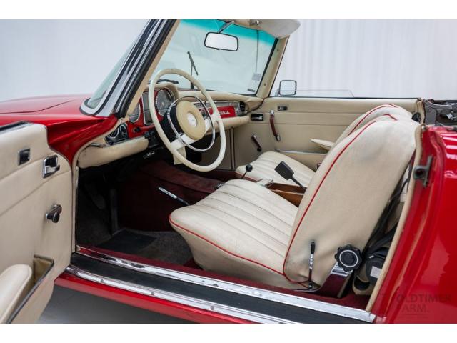 Photo Mercedes-Benz 280 SL Pagode '68 CH1452 image 4/6