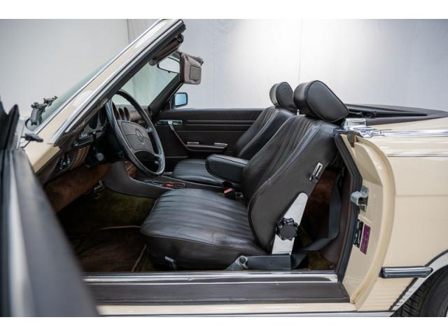 Photo Mercedes-Benz 560 SL '86 CH7464 image 4/6