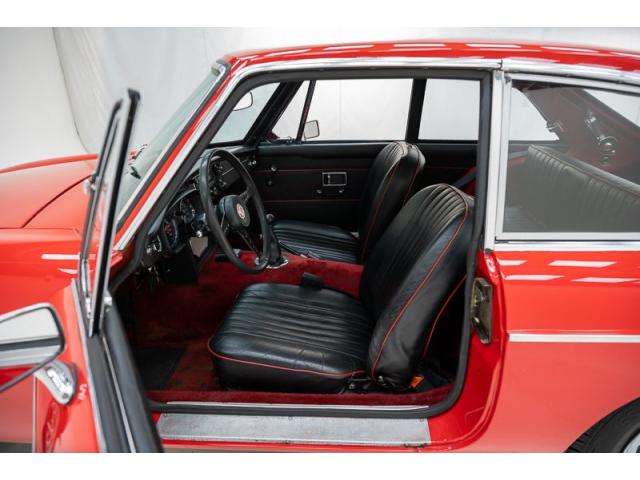 Photo MG B GT + Overdrive '71 CH9905g image 4/6