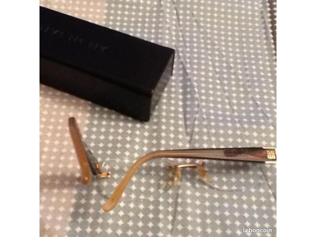 Photo Monture lunette femme persée givenchy image 4/4