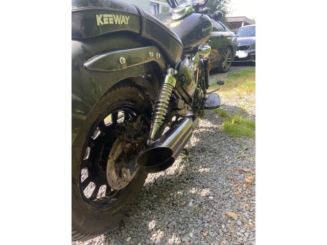 Photo Moto 125 - Keeway Superlight 125 image 4/5