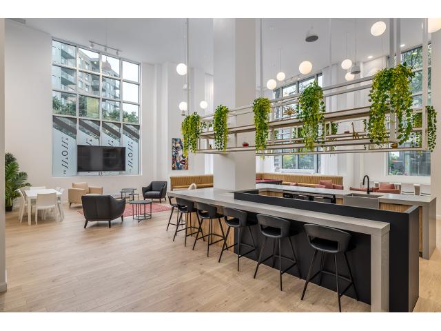 Photo NE PAYEZ RIEN AVANT 2026 ! Le Wow à Sainte-Foy (Quebec) image 4/6