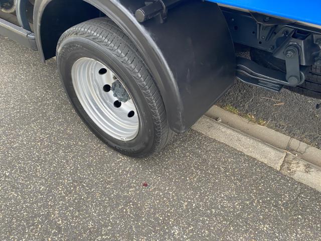 Photo Nissan benne. cabstar benne double cabine 6 places comme neuf contrôle ok vierge .  avec moteur n400 image 4/6