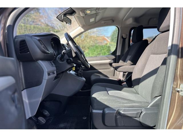 Photo Opel Vivaro 2.0 CDTi Dubbele Cab 5Pl. - 12 2019 image 4/6
