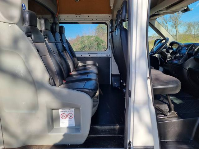 Photo Peugeot Boxer L3 Double Cabine 7places 2.2hdi 131cv Ac Cruis image 4/6