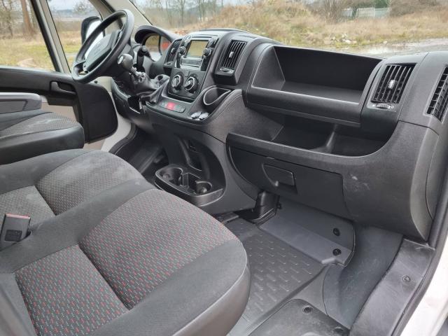 Photo Peugeot Boxer L4 2018 2.0hdi 131cv Gps Airco Cruise Camera image 4/6