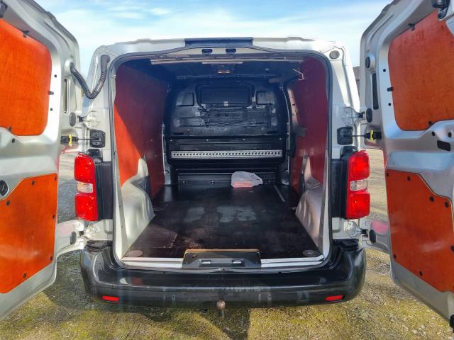 Photo Peugeot Expert Gris 2018 1.6hdi 95cv 3places Gps Ac Cruise.. image 4/6