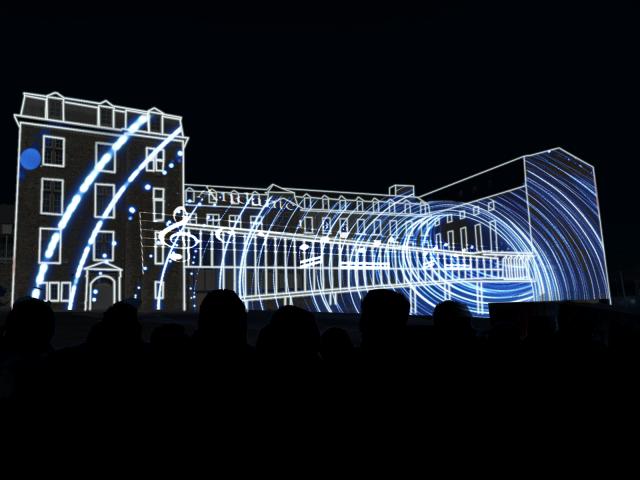 Photo Pôle Lumière - Spectacle monumental alliant artistes et vidéo-mapping image 4/6