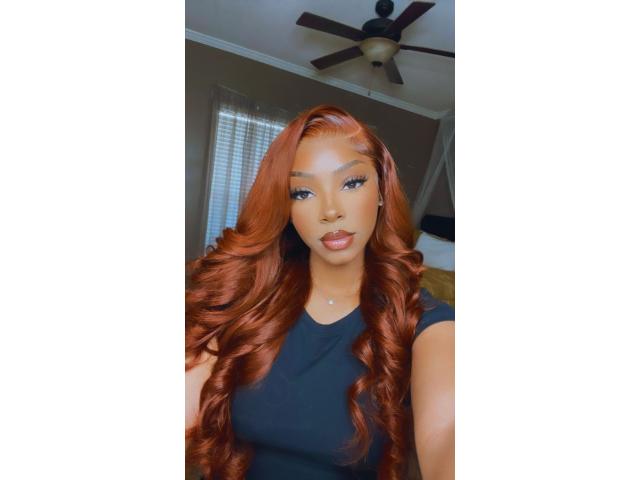 Photo pose lace frontal wig image 4/4
