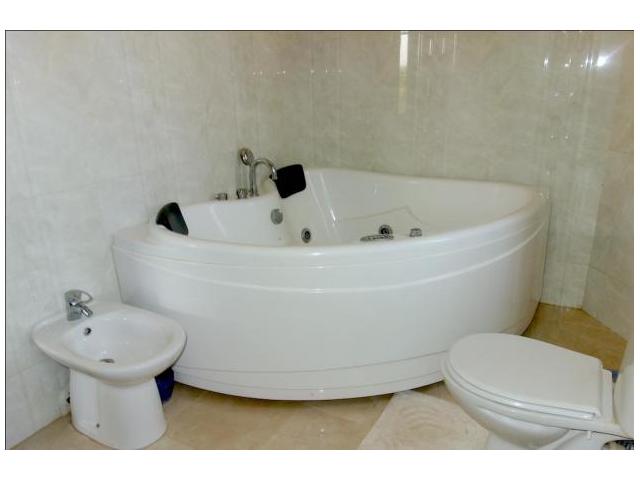 Photo Propriété sur 11000m² avec 2 villas à vendre à proximité Amelkis image 4/6