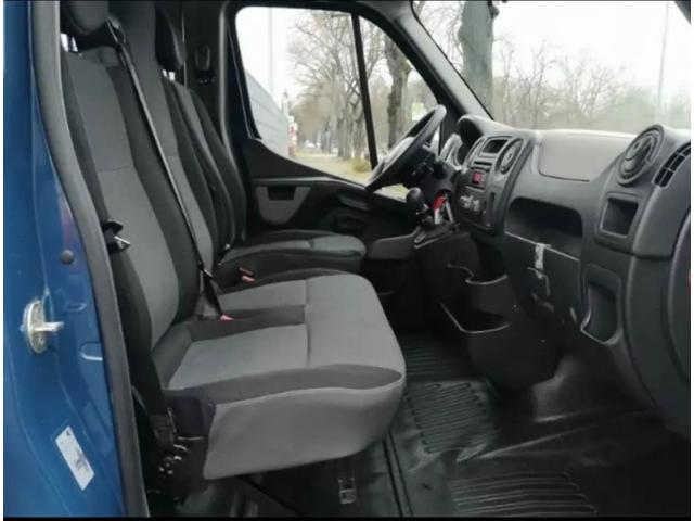 Photo Renault Master Kombi  propre. Importation allemande image 4/6