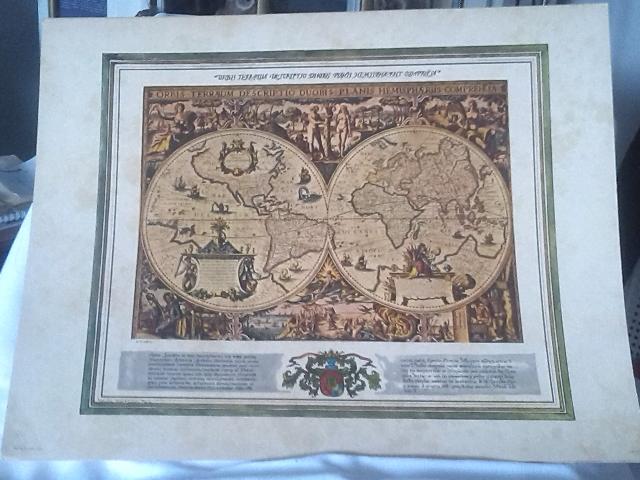 Photo Reproduction des Hémisphères du Globe Terrestre de 1493, en Couleur. image 4/5