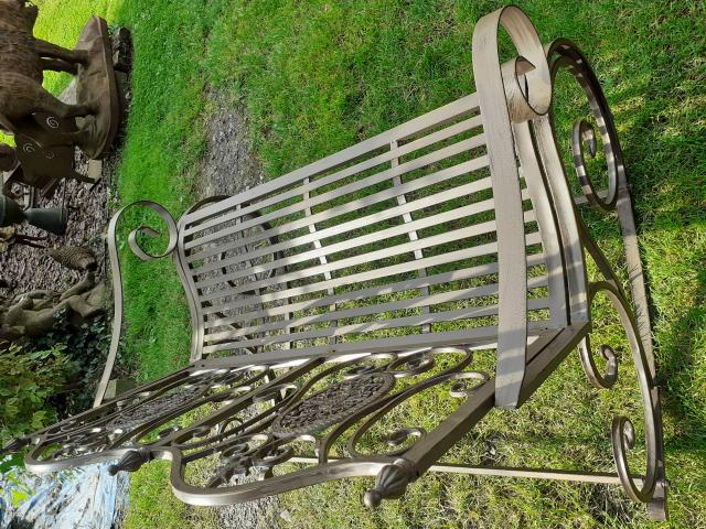 Photo ROCKING CHAIR , BANC DE JARDIN EN FER FORGE PATINE image 4/6
