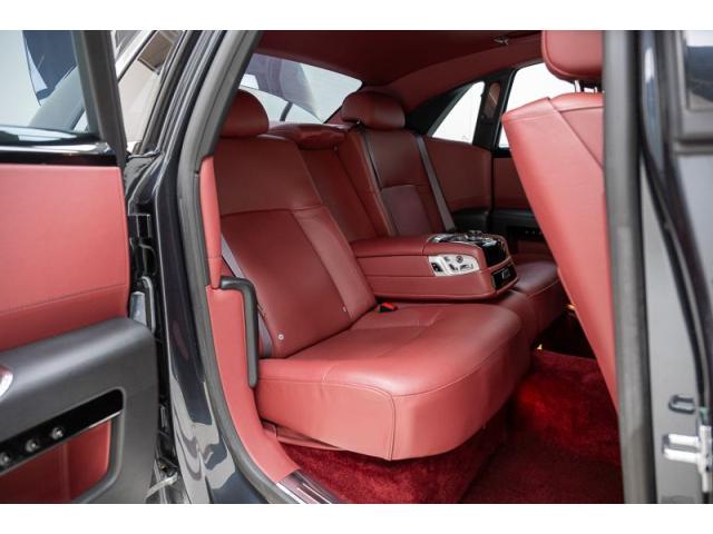Photo Rolls-Royce Ghost '2010 CH4971 image 4/6