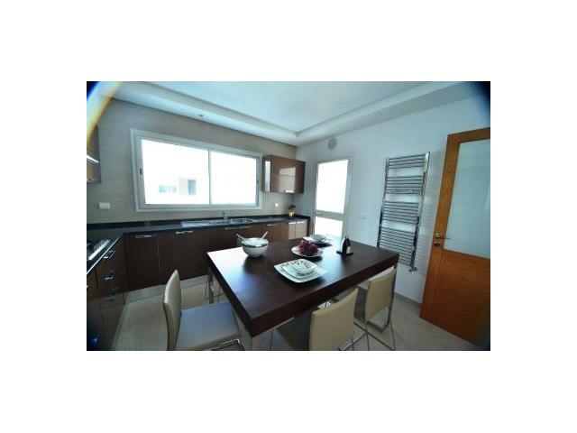 Photo Sokra f2 neuf au 4e etage residence luxueuse image 4/6