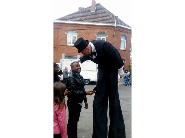 Photo Spectacle de clown, animations fêtes d'entreprises, faux serveur, mime, statue vivante,échassier, fa image 4/6