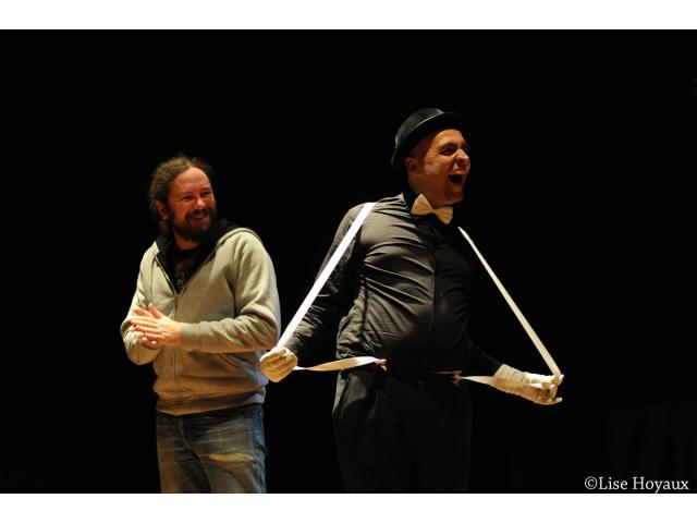 Photo Spectacle de clown, artiste de rue, mime, faux serveur, échassier, clown image 4/6