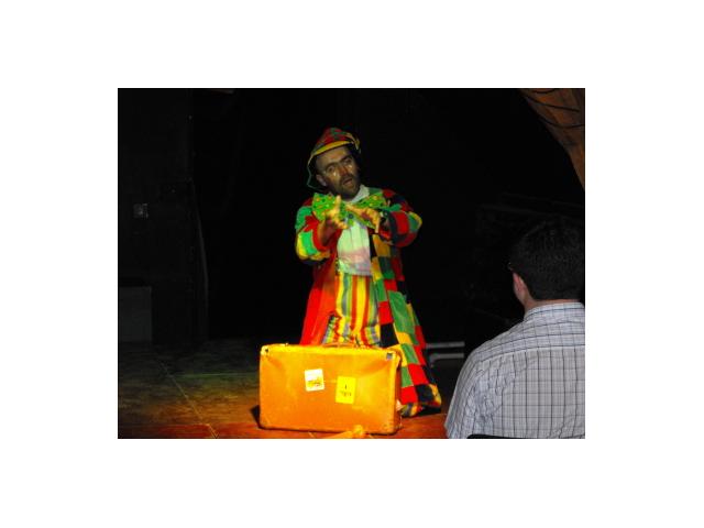 Photo Spectacle de clown, artiste de rue, mime, faux serveur, échassier, clown image 4/6