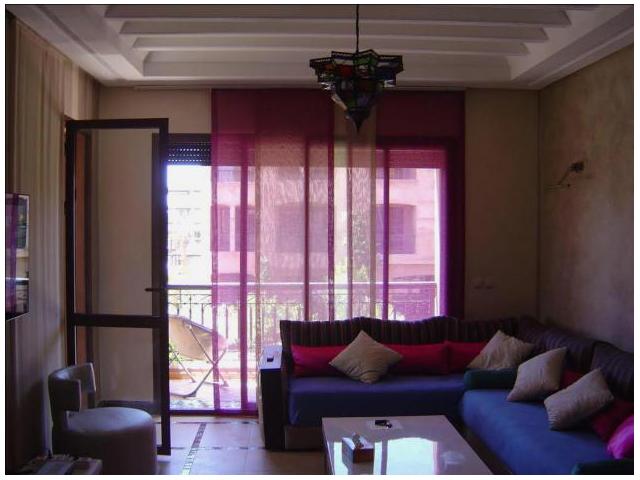 Photo Studio meublé vc belle terrasse et piscine image 4/6