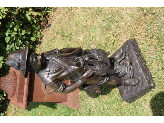 Photo Superbe statue en bronze (le fils du chasseur) image 4/6