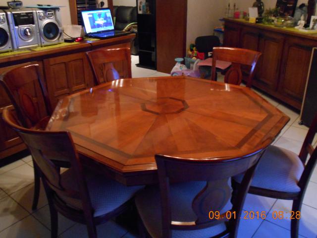 Photo Table de salle à manger octogonale en NOYER + 6 chaises image 4/4