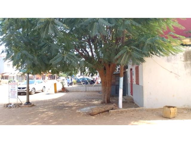 Photo Terrain avec bâtiment à vendre à Mbour Sénégal image 4/4