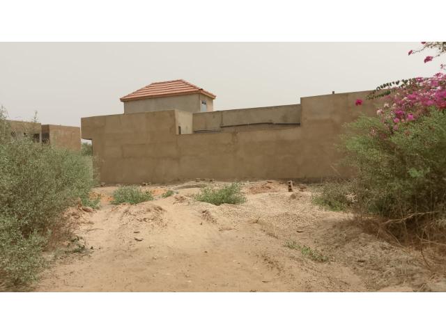 Photo Terrain de 300 mètres carrés à vendre à Saly Sénégal image 4/4