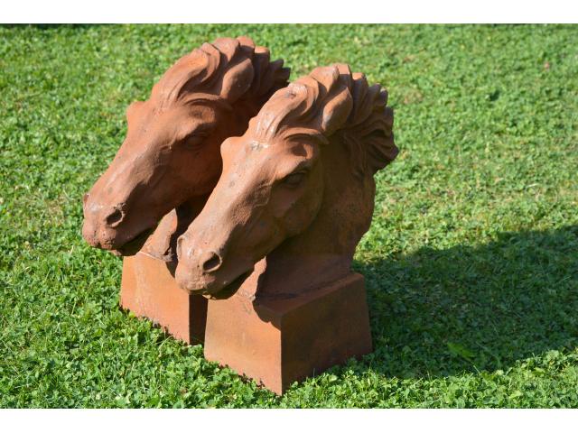 Photo TETE DE CHEVAL EN FONTE image 4/6