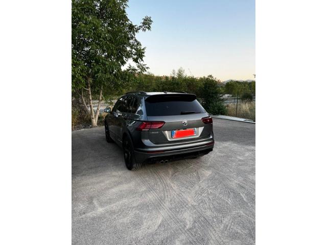 Photo Tiguan 2.0 TDI 150 DSG7 Black R-Line image 4/4